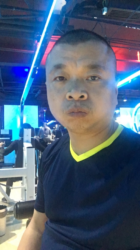 奋斗的第一张照片--广东蓝颜知己交友网