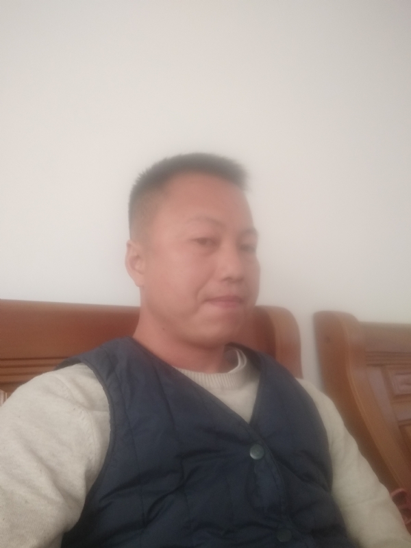 只对你好的第一张照片--广东蓝颜知己交友网