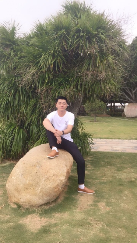 奇点的第一张照片--广东蓝颜知己交友网