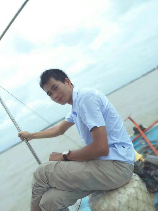 慵懒的猫的第一张照片--广东蓝颜知己交友网