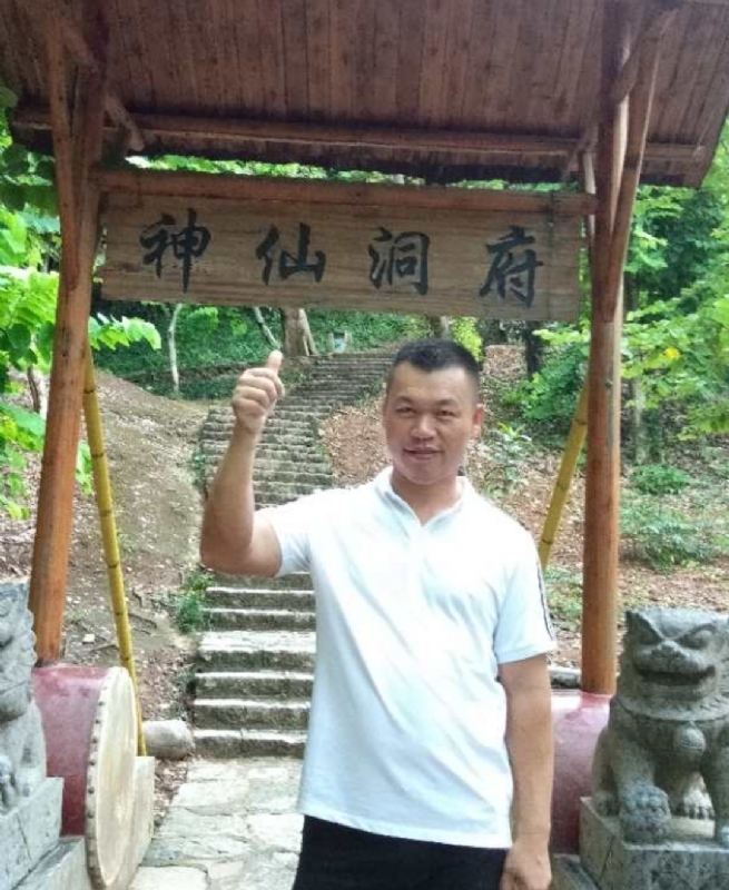 强仔的第一张照片--广东蓝颜知己交友网