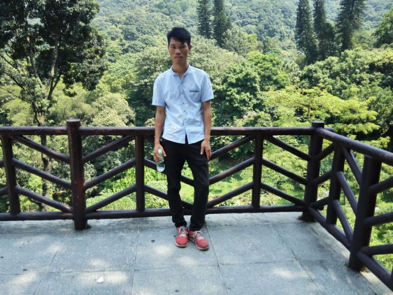 小进的第一张照片--广东蓝颜知己交友网