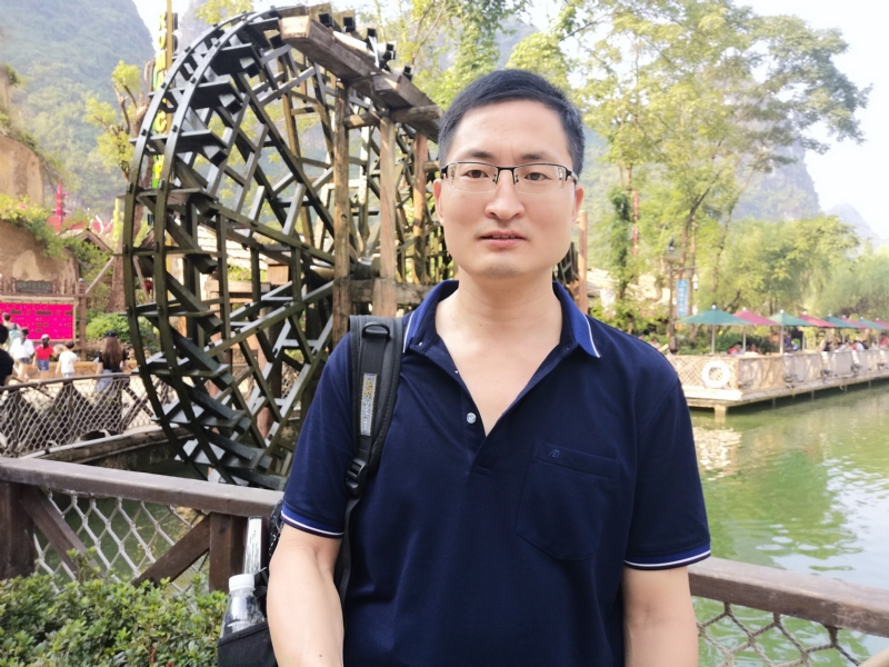 一笑而过的第一张照片--广东蓝颜知己交友网