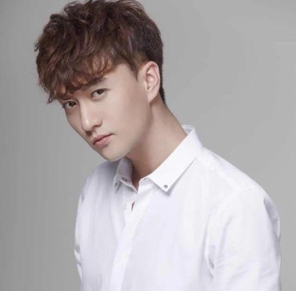 相濡以沫的第一张照片--广东蓝颜知己交友网