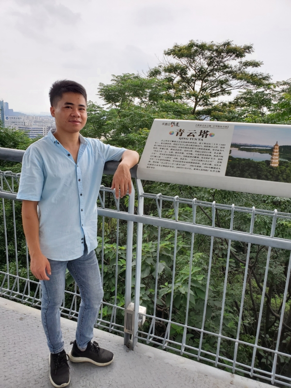 尚德的第一张照片--广东蓝颜知己交友网