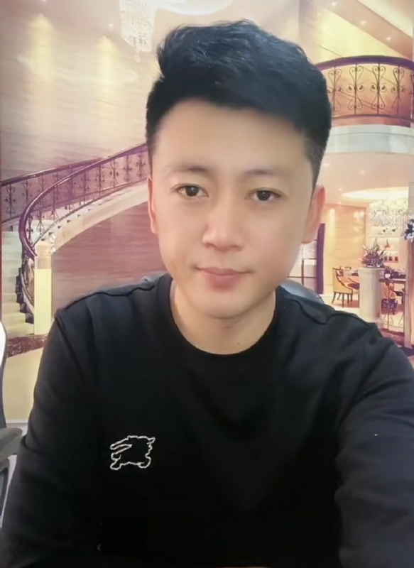 屋顶拾荒人的第三张照片--广东蓝颜知己交友网