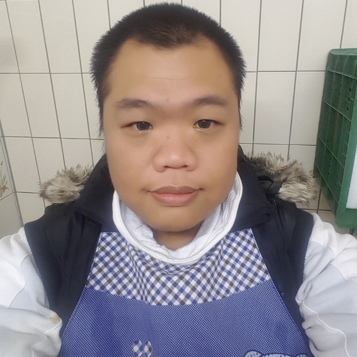 黑熊的第一张照片--广东蓝颜知己交友网