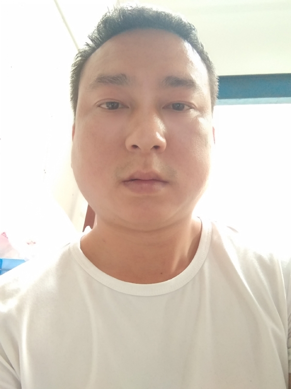 大叔的第一张照片--广东蓝颜知己交友网