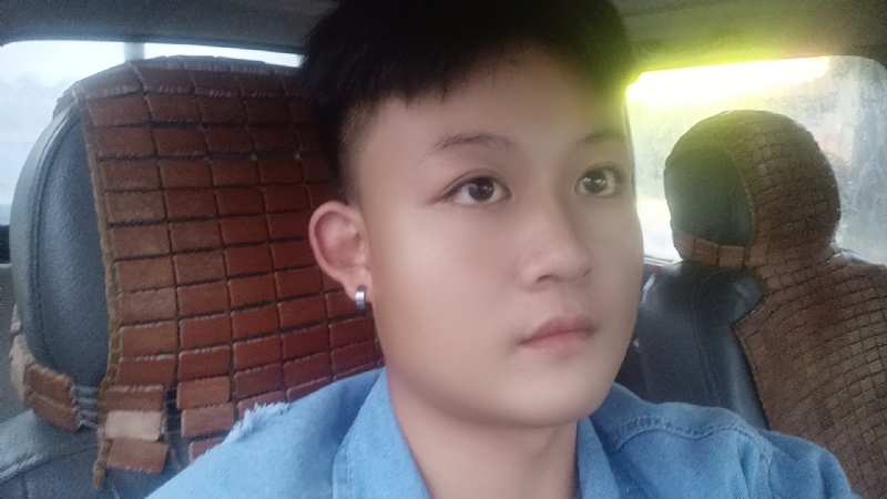 何新的第一张照片--广东蓝颜知己交友网