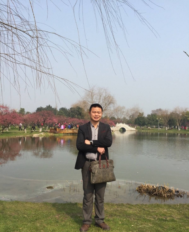 曾经的心疼的第二张照片--广东蓝颜知己交友网