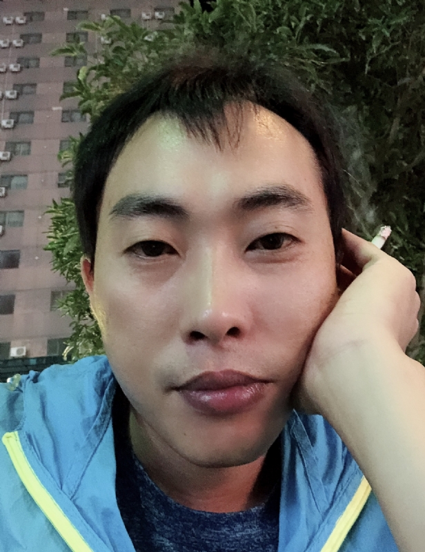 一直在路上的第一张照片--广东蓝颜知己交友网