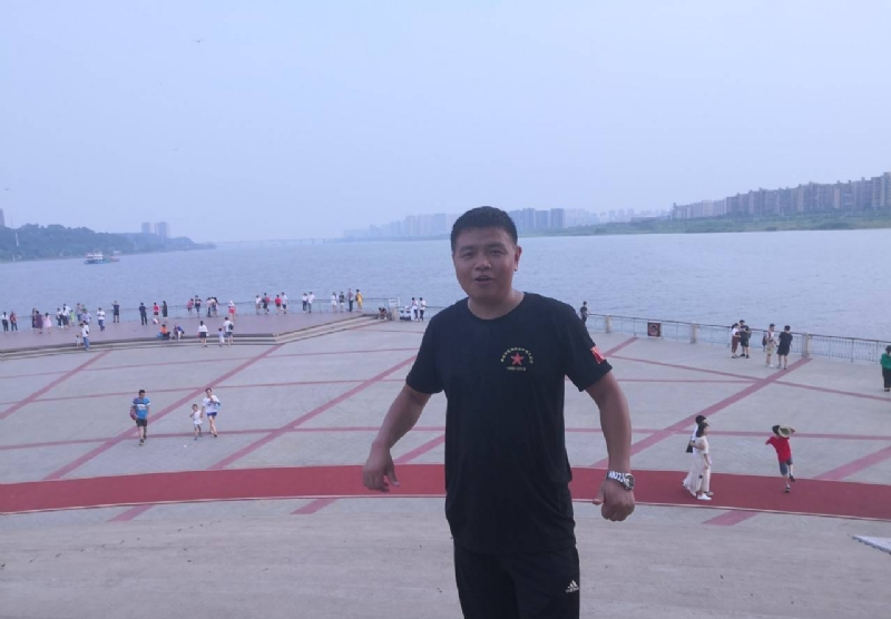 曾经心疼的我的第一张照片--广东蓝颜知己交友网