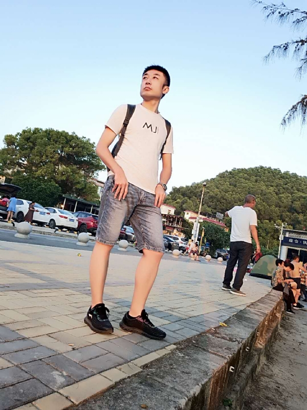 俊皓的第一张照片--广东蓝颜知己交友网