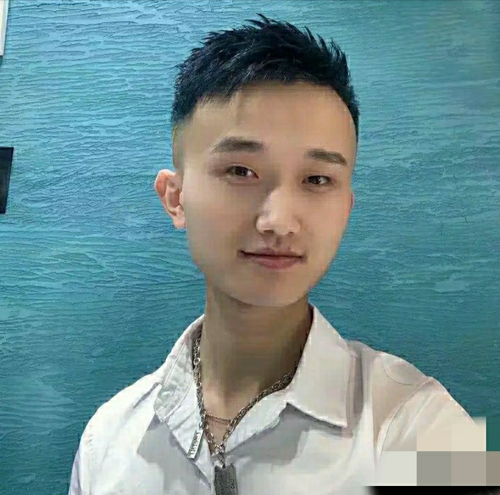 小哥哥的第一张照片--广东蓝颜知己交友网