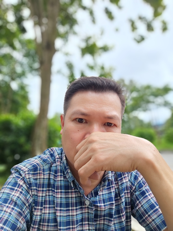 余生有你陪伴的第一张照片--广东蓝颜知己交友网