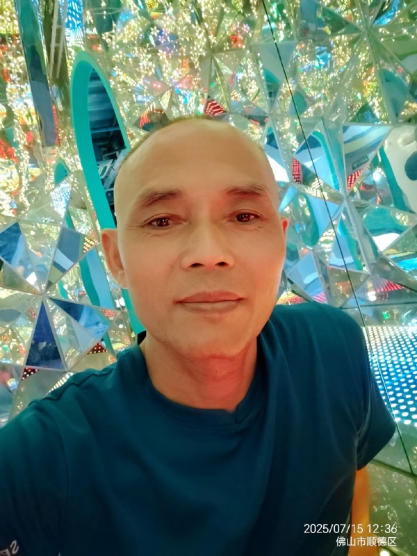 阿里睡不着的第二张照片--广东蓝颜知己交友网